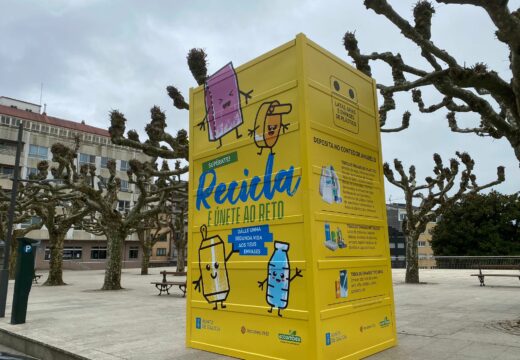 A campaña da Xunta “Únete ao reto” anima a reciclar envases lixeiros coa instalación dun contedor xigante en Ordes, Santa Comba e A Laracha